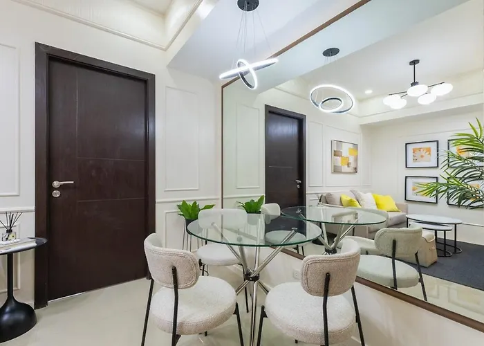 Modern At Park Mckinley West With Wi-fi And Washer * Manila
